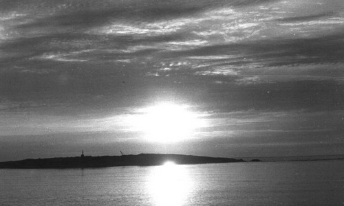 Coucher de soleil dans la passe de Toul-ar-Staon Coucher de soleil dans la passe de Toul-ar-Staon