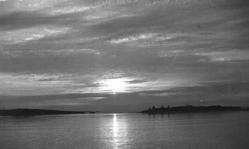 Coucher de soleil dans la passe de Toul-ar-Staon Coucher de soleil dans la passe de Toul-ar-Staon
