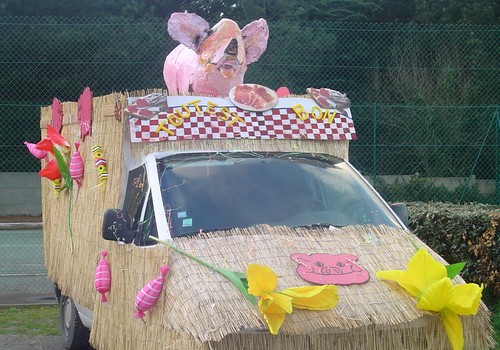 carnaval ile-grande 2011 voiture cochonne carnaval ile-grande 2011 voiture cochonne